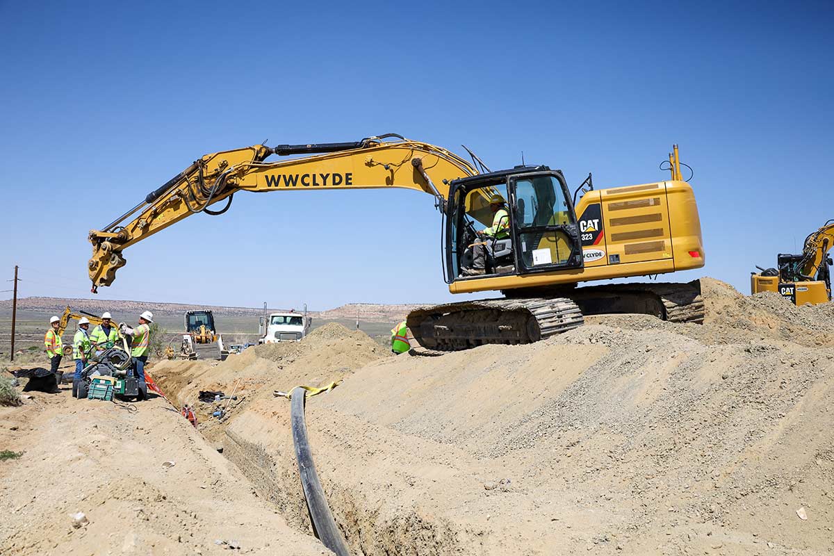Hopi Reservation water transmission pipe installation